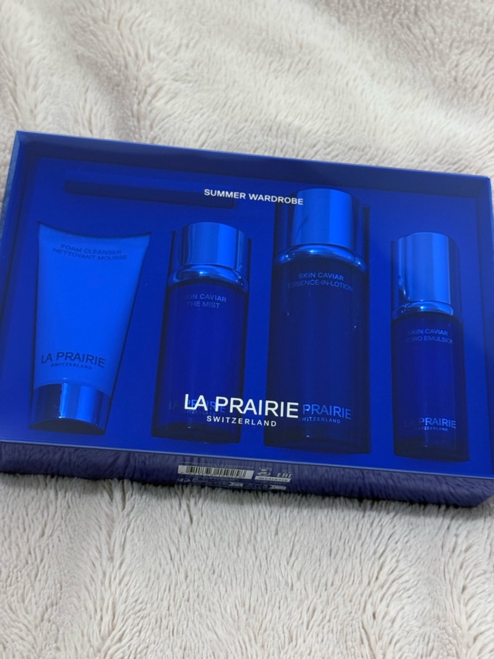 La Prairie Travel set